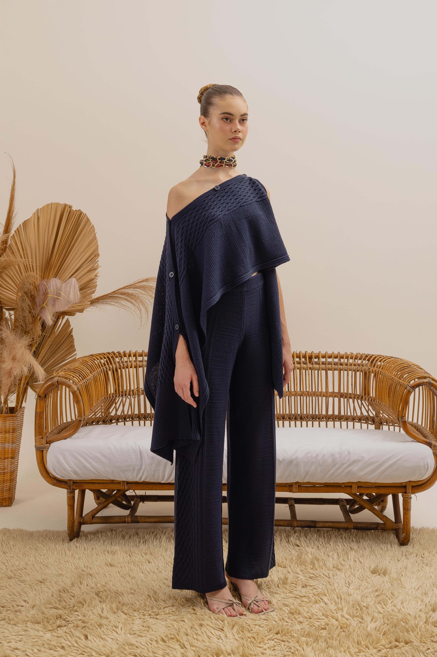 VT 8239-1 / VT 8676-1 Multiways Knitt Poncho in Navy