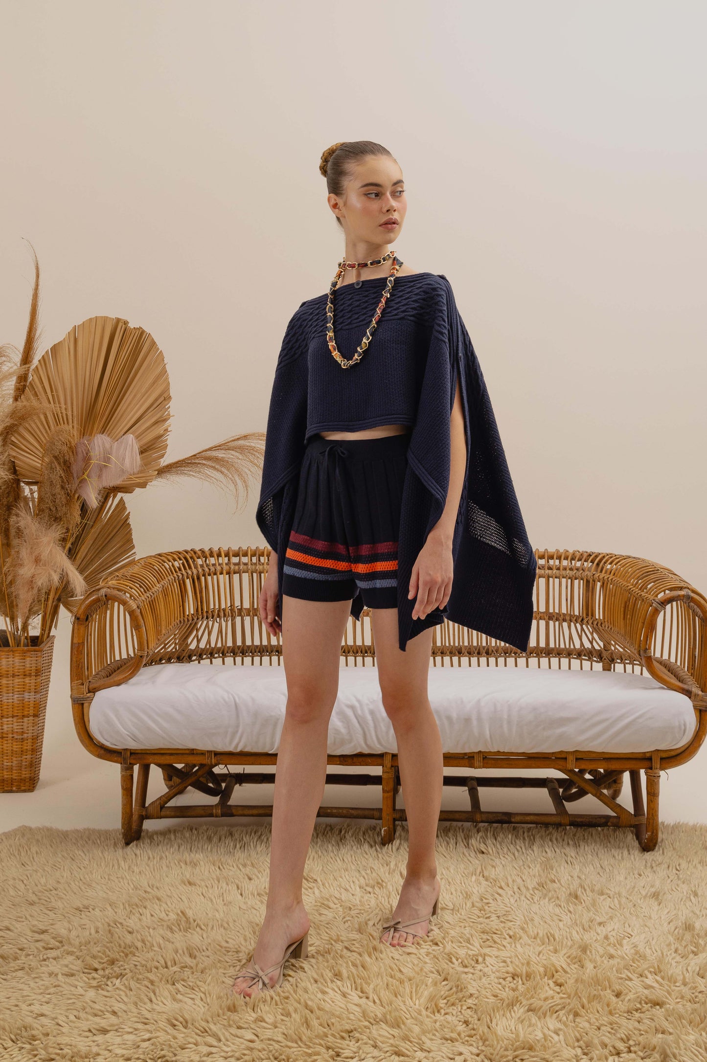 VT 8239-1 / VT 8676-1 Multiways Knitt Poncho in Navy