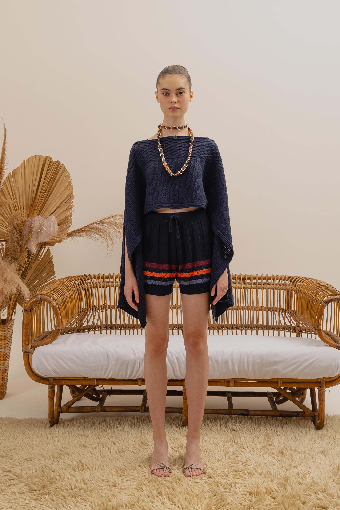 VT 8239-1 / VT 8676-1 Multiways Knitt Poncho in Navy