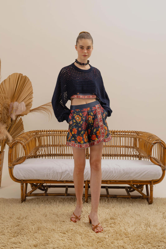 VT 8682-1 Knitted Cropped Poncho in Navy