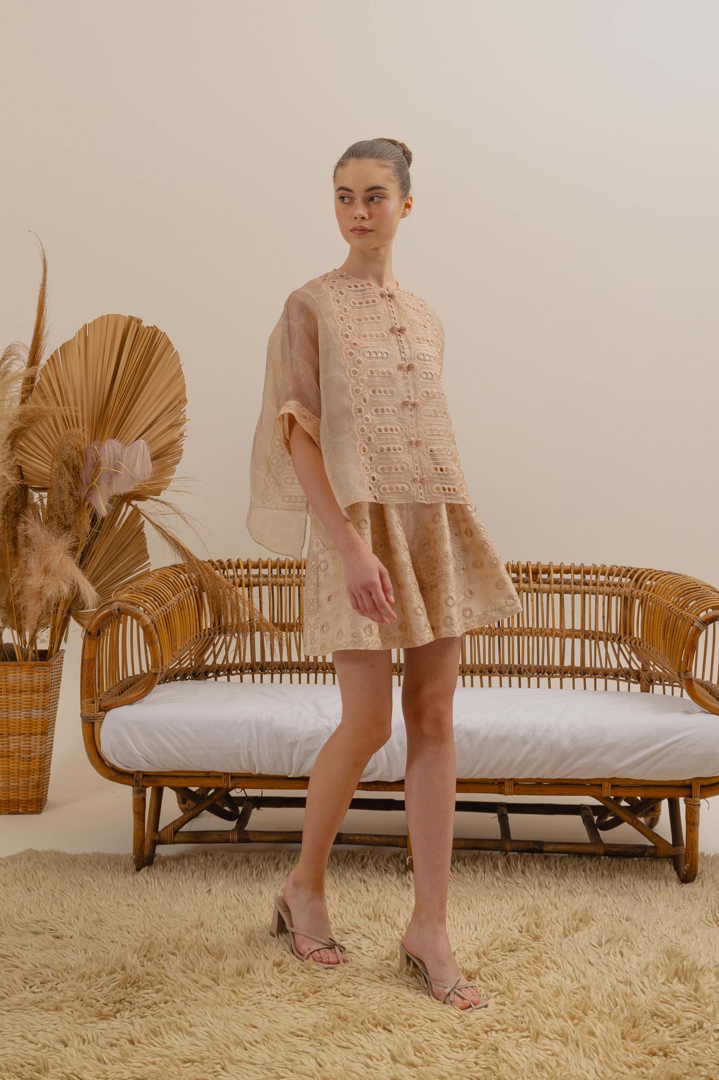 VT 8662 / VT 8665 Organza Blouse in Ecru