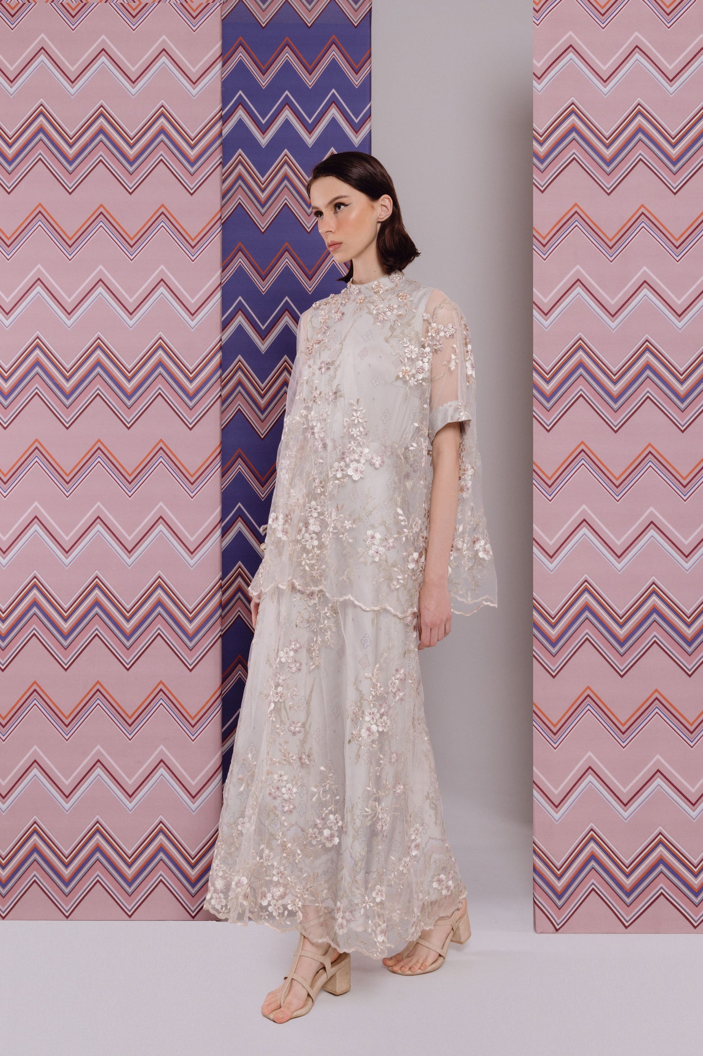 VT 8717 / VT 8718 Embroidery Tulle Blouse in Creme Set