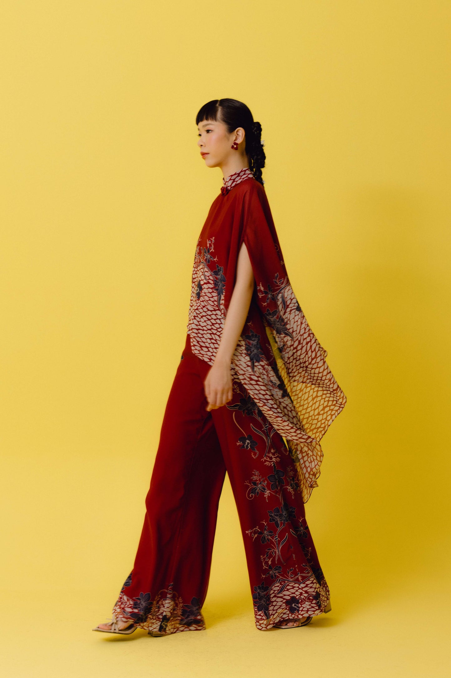 VT 8702 / VT 8689-3 Ying Asymetrical Blouse
