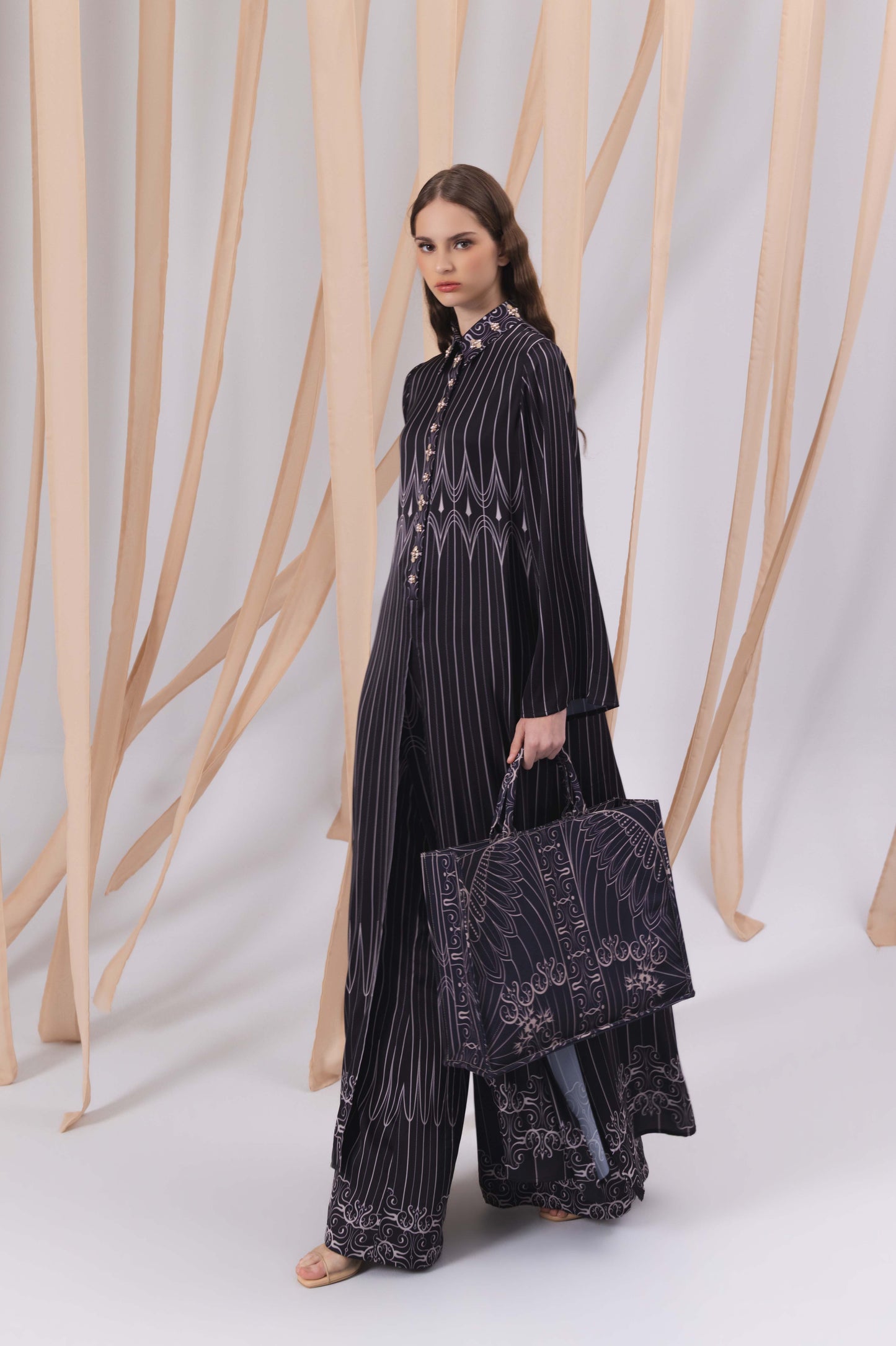 VT 8853 / VT 8839-3 Ananta Tunic in Black Set