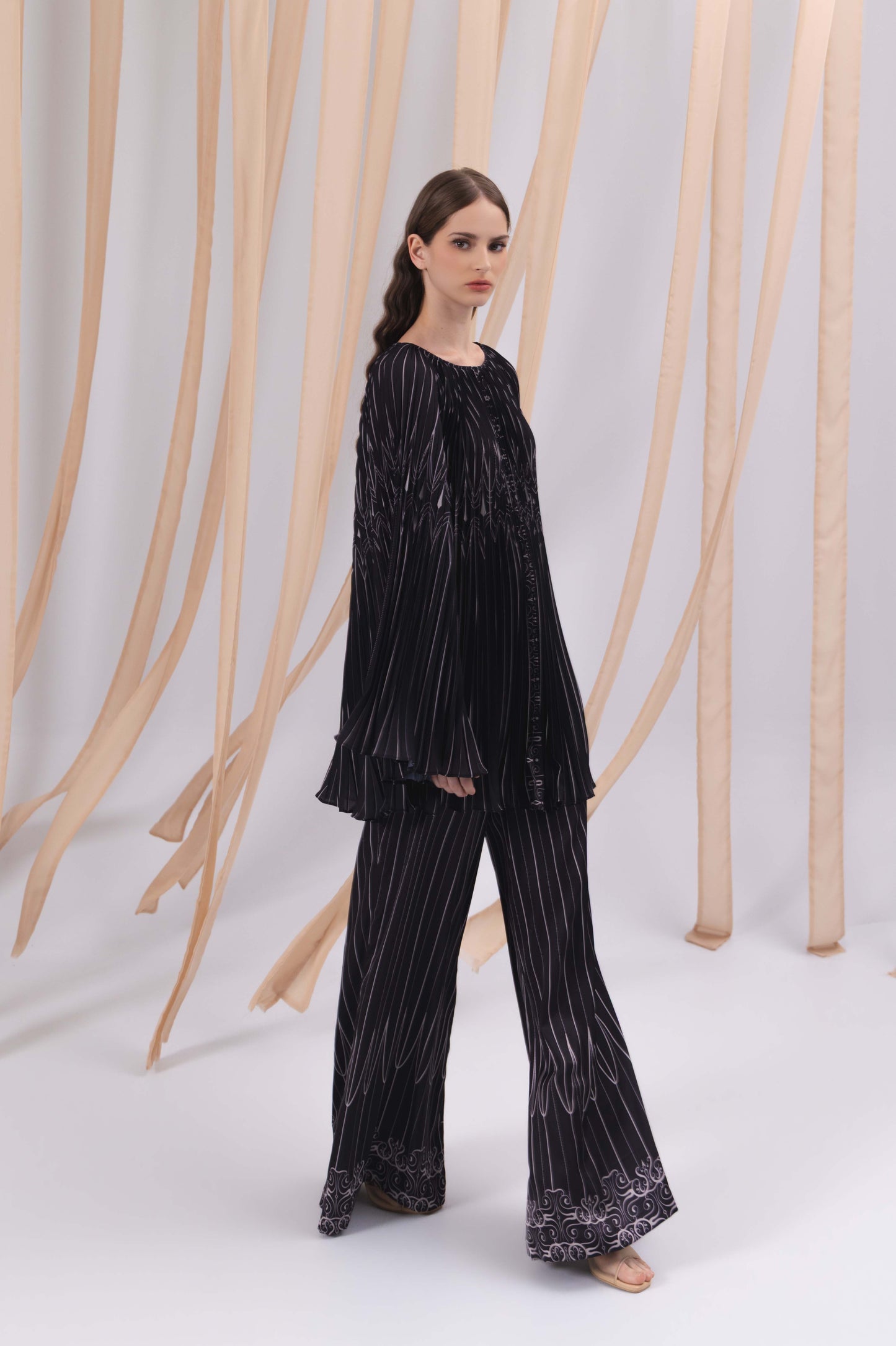 VT 8854 / VT 8839-3 Ananta Pleated Blouse in Black Set