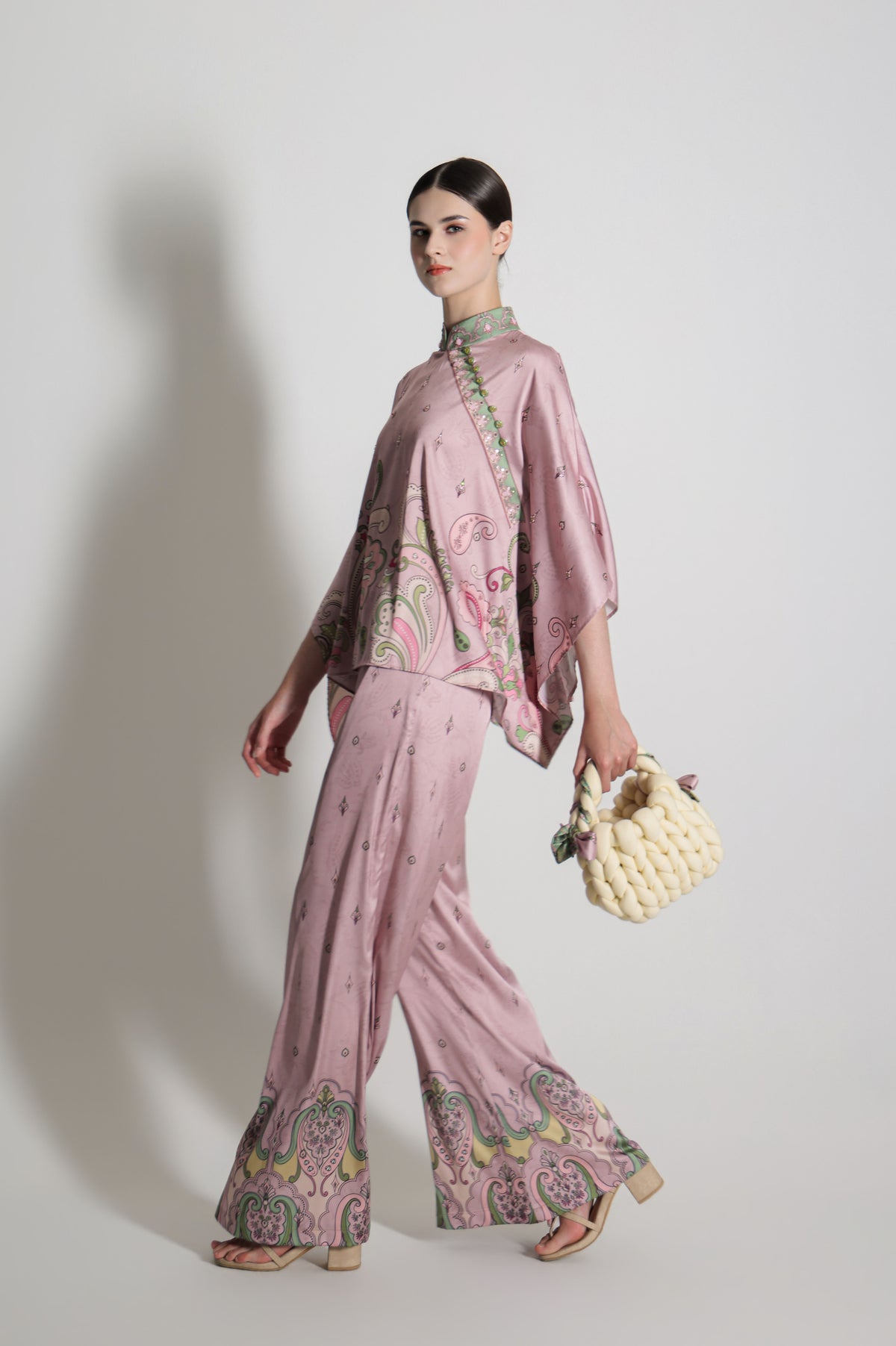 VT 8908 / VT 8909 Kanya Blouse and Culotte in Pink Set