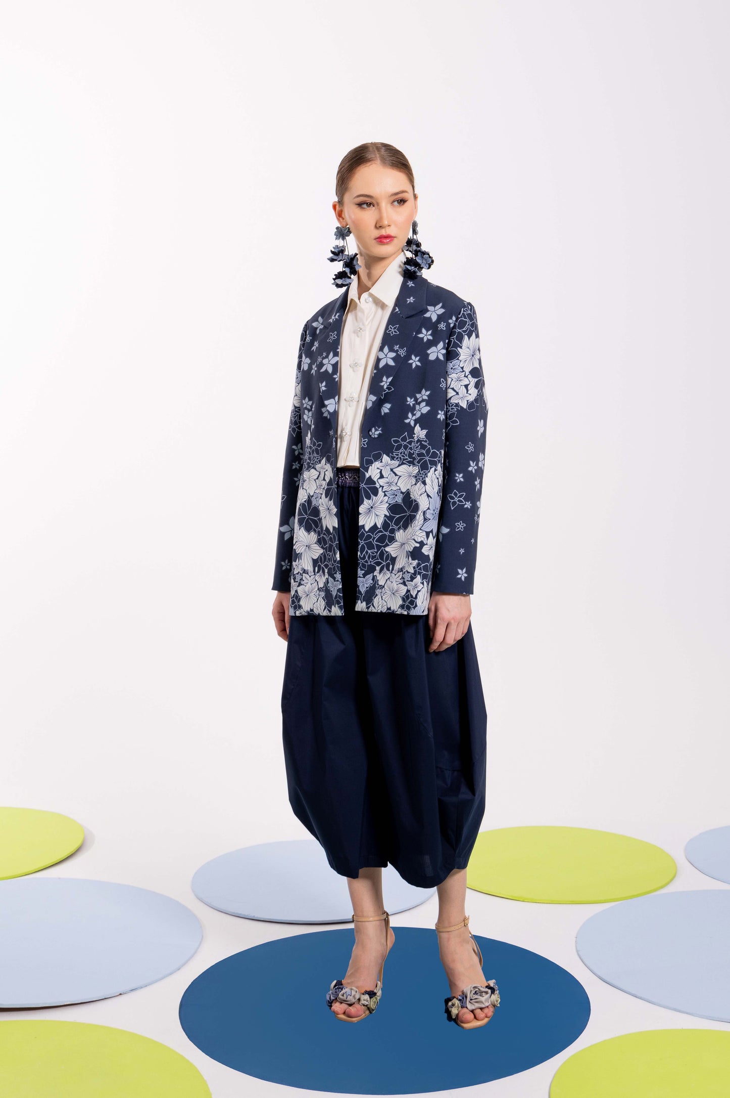 VT 8831 RUNI Crepe Blazer in Navy