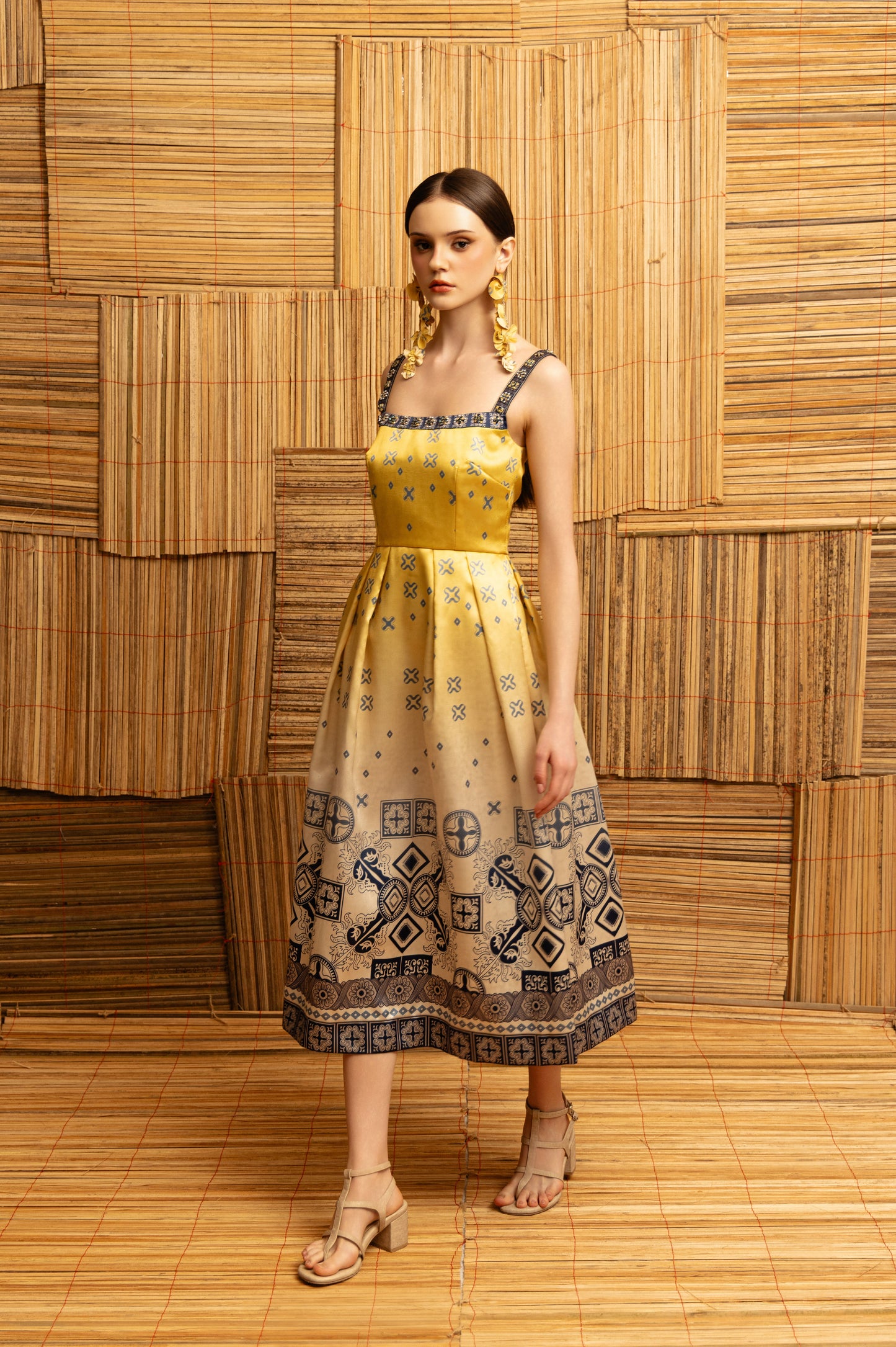 VT 8880 Lawa Square Neck Midi Dress in Mustard