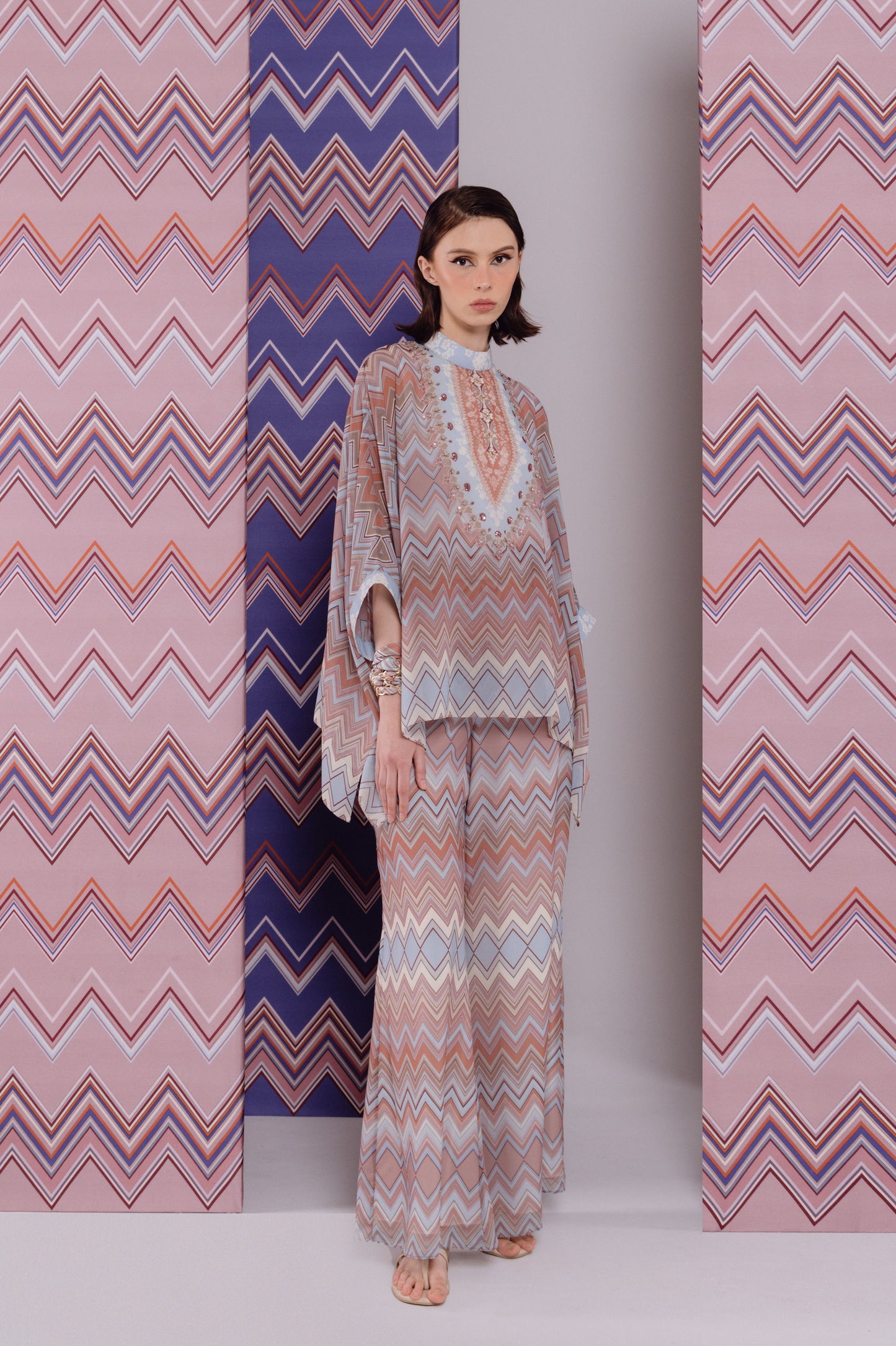 VT 8736 / VT 8721-5 Seva Oversized Blouse Set