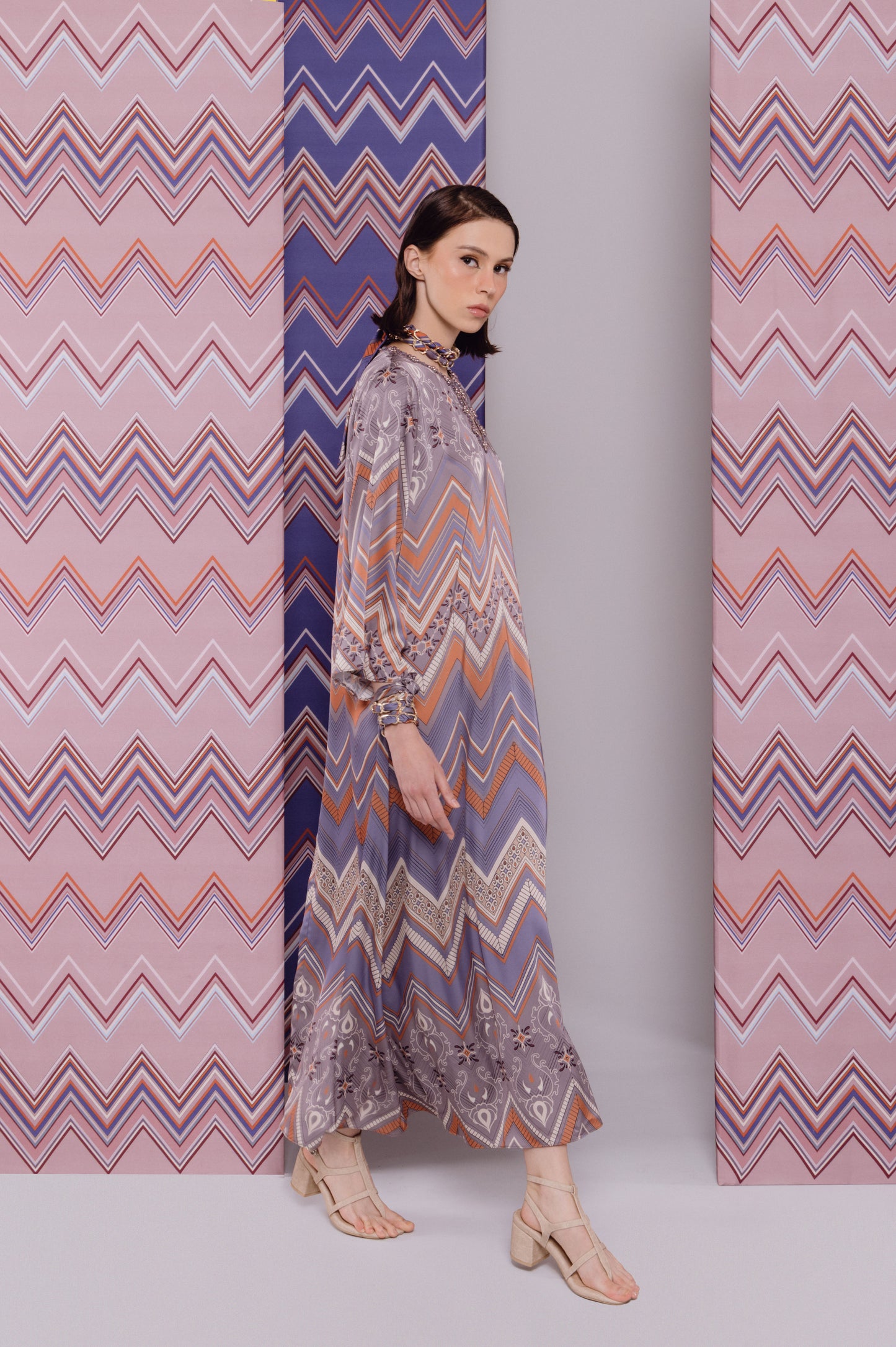 VT 8729 Mantikei Satin Midi Dress