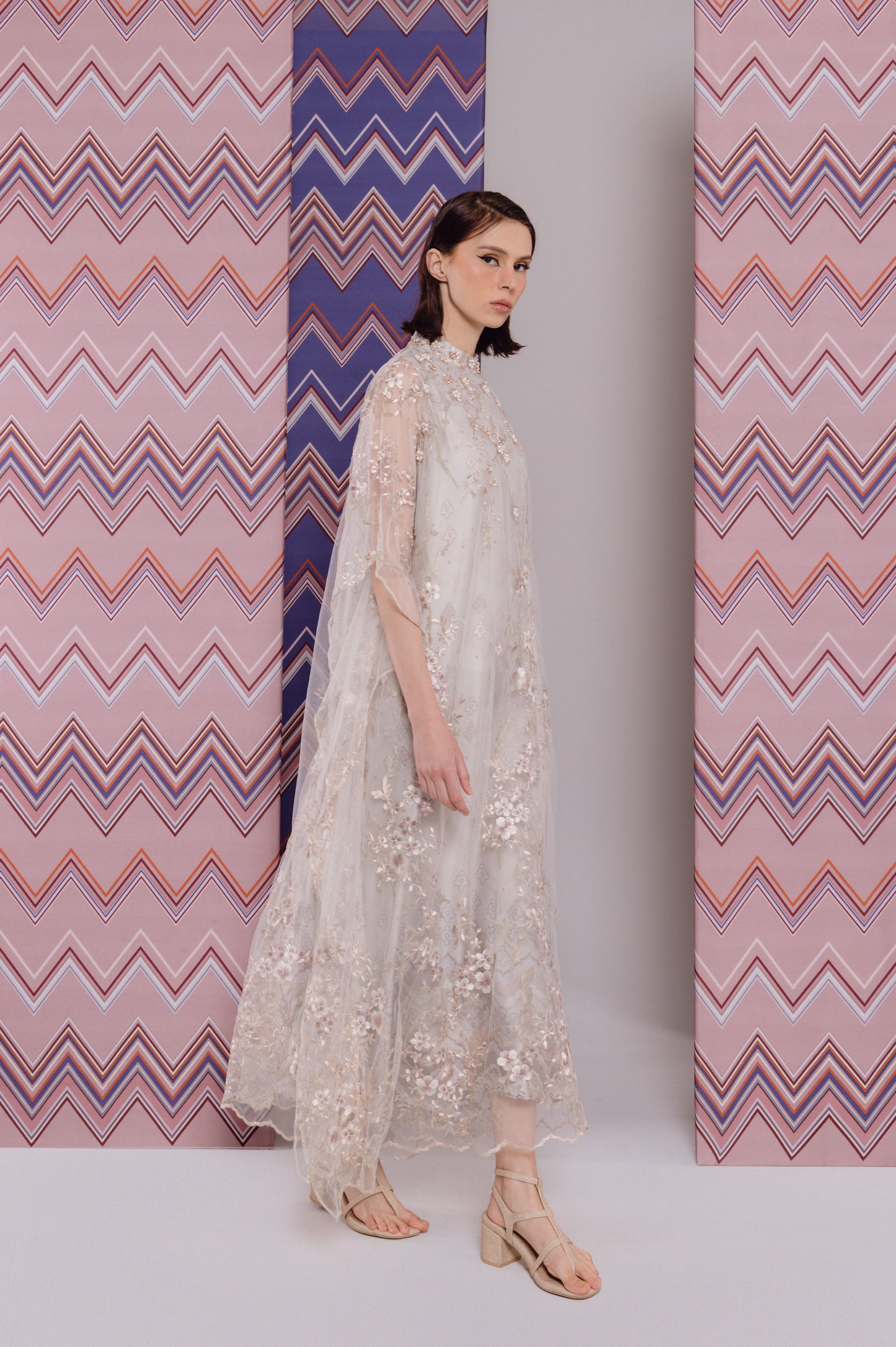 VT 8719 Embroidery Tulle Dress in Creme