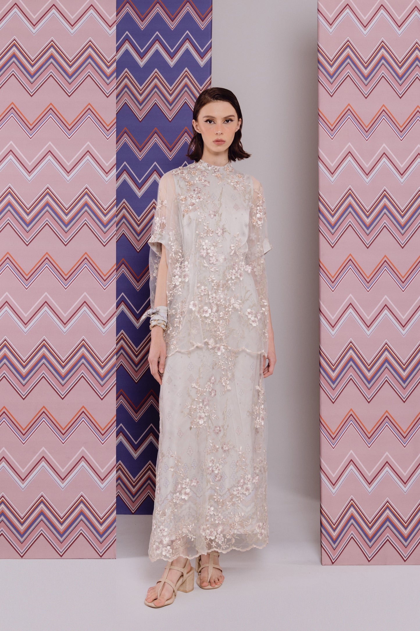 VT 8717 / VT 8718 Embroidery Tulle Blouse in Creme Set