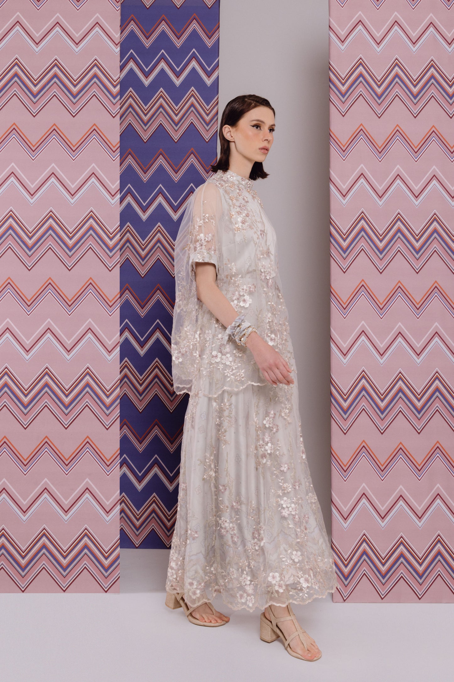 VT 8717 / VT 8718 Embroidery Tulle Blouse in Creme Set