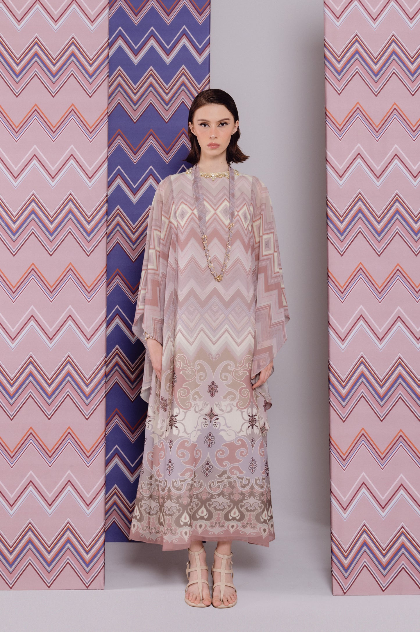 VT 8724 Maja Chiffon Kaftan