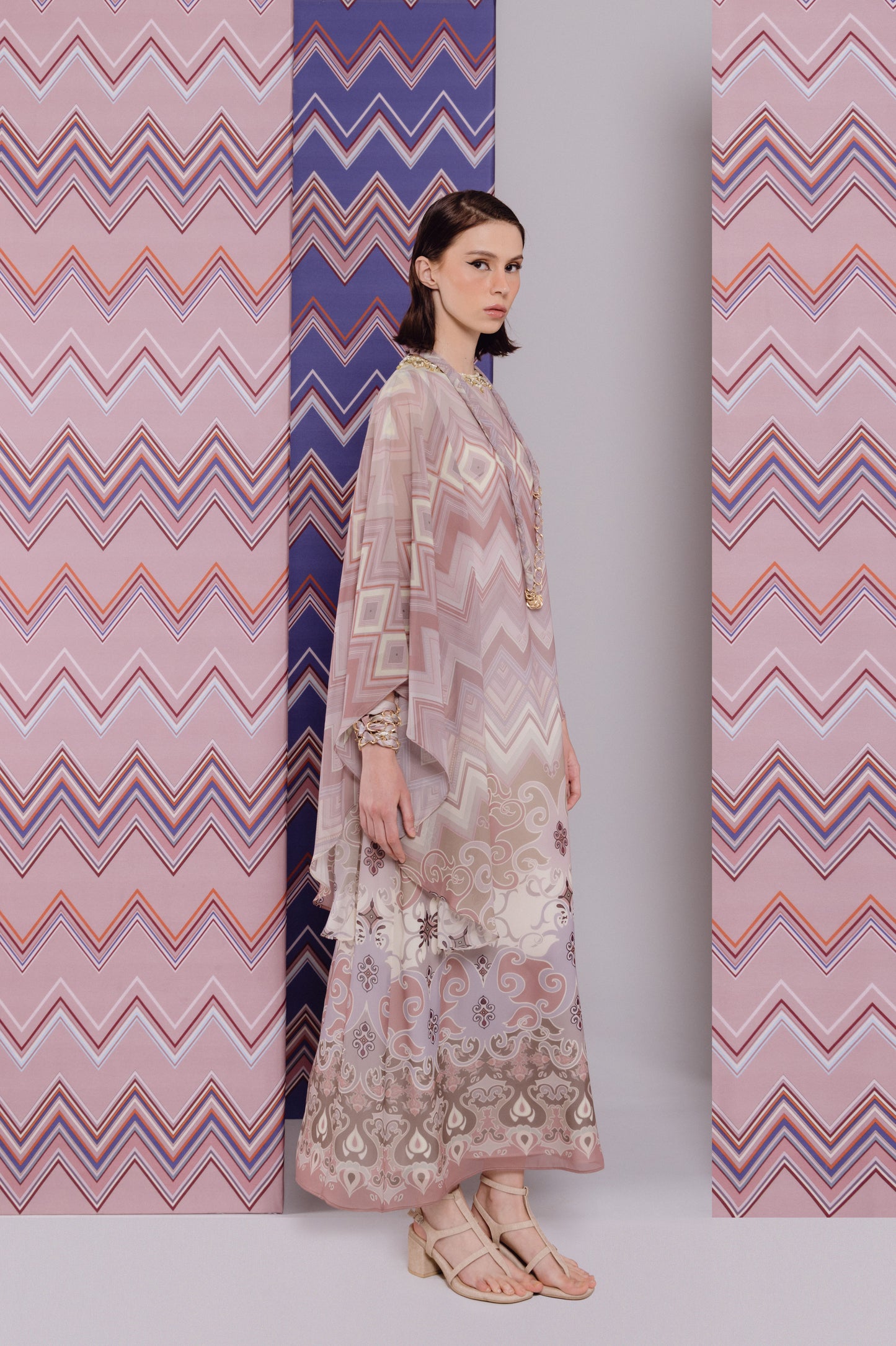 VT 8724 Maja Chiffon Kaftan