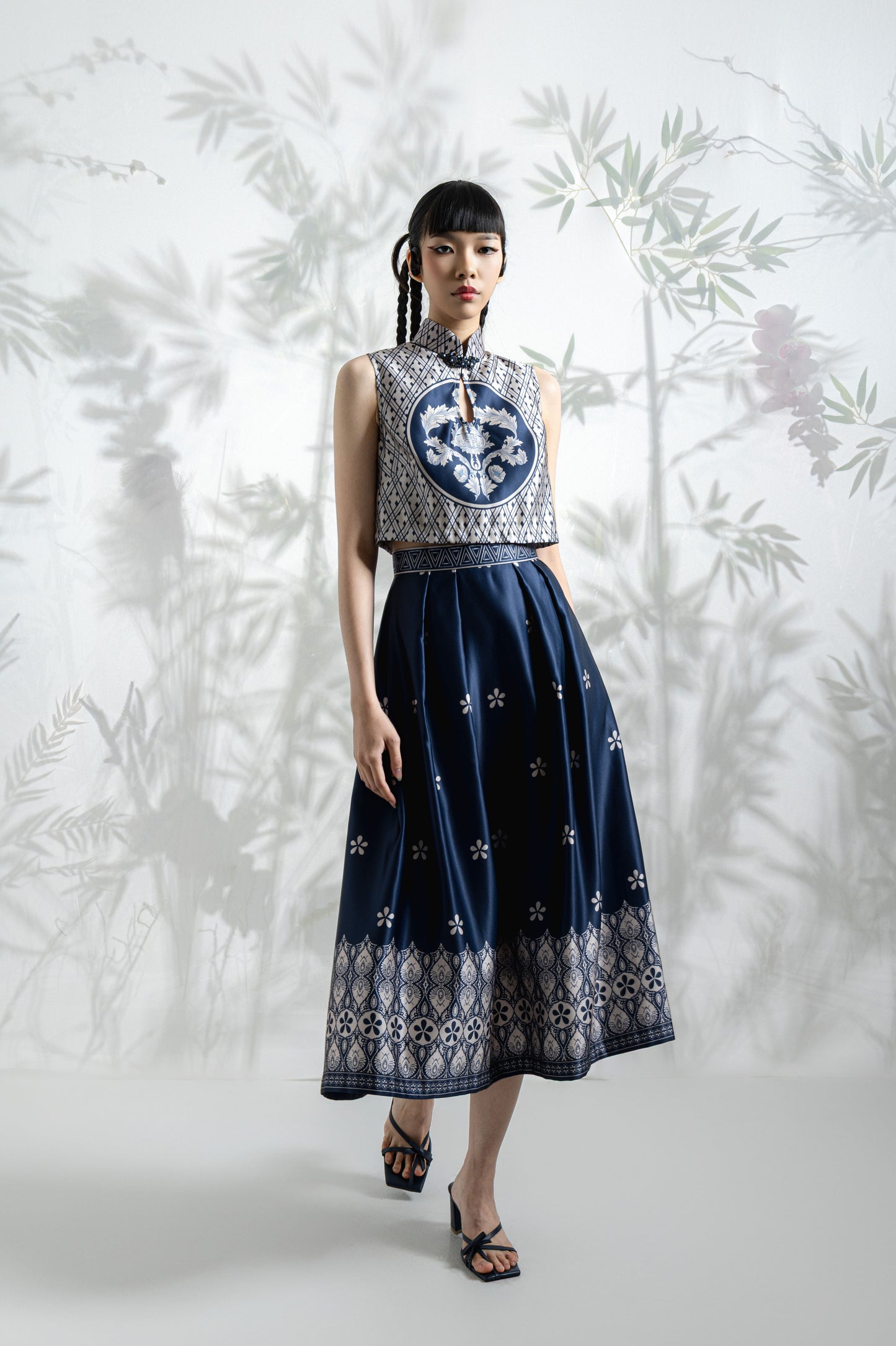 VT 8777-1 / VT 8780-2 Qing Duchess Crop Top Set