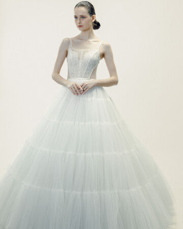 MoW 014 Ballgown Thousand Layered Tulle