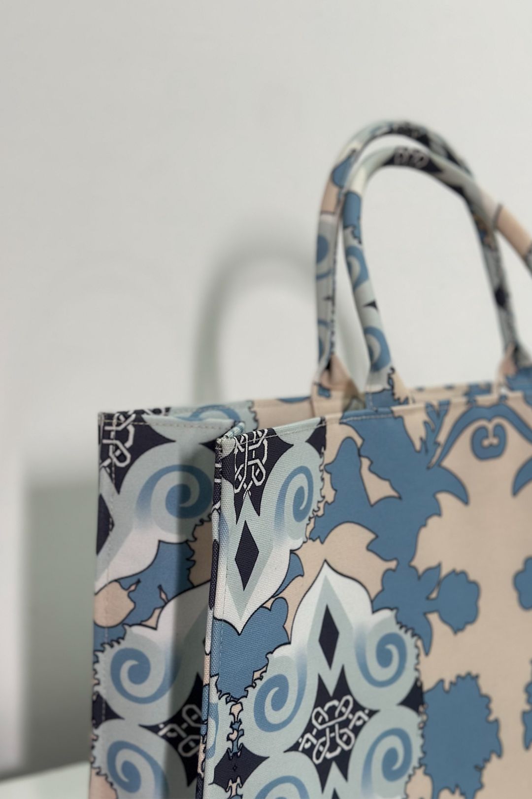 VT8490 Nama Tote Bag