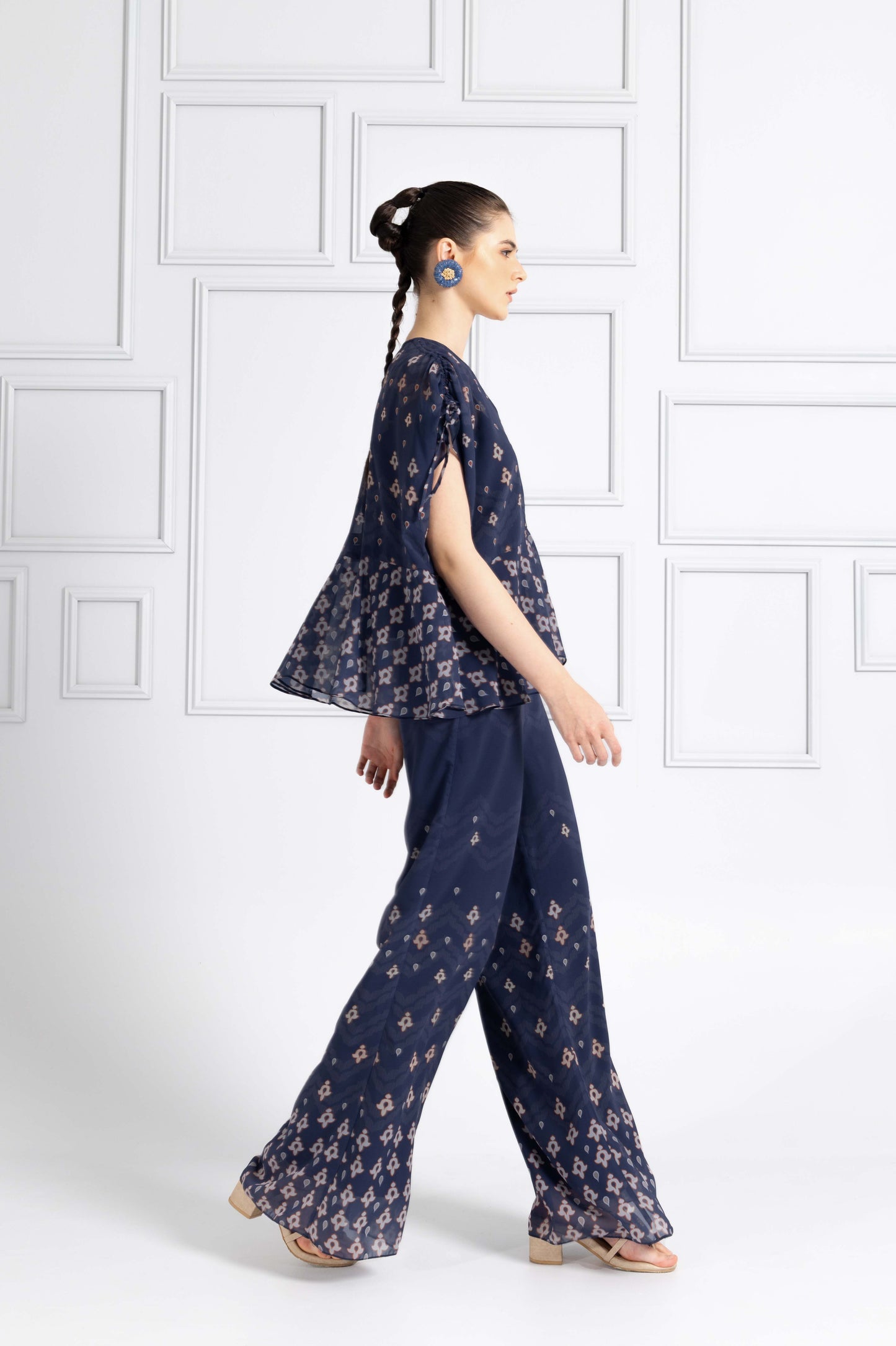 VT 8745 / VT 8746 Danum Chiffon Blouse with Adjustable Shoulders Set