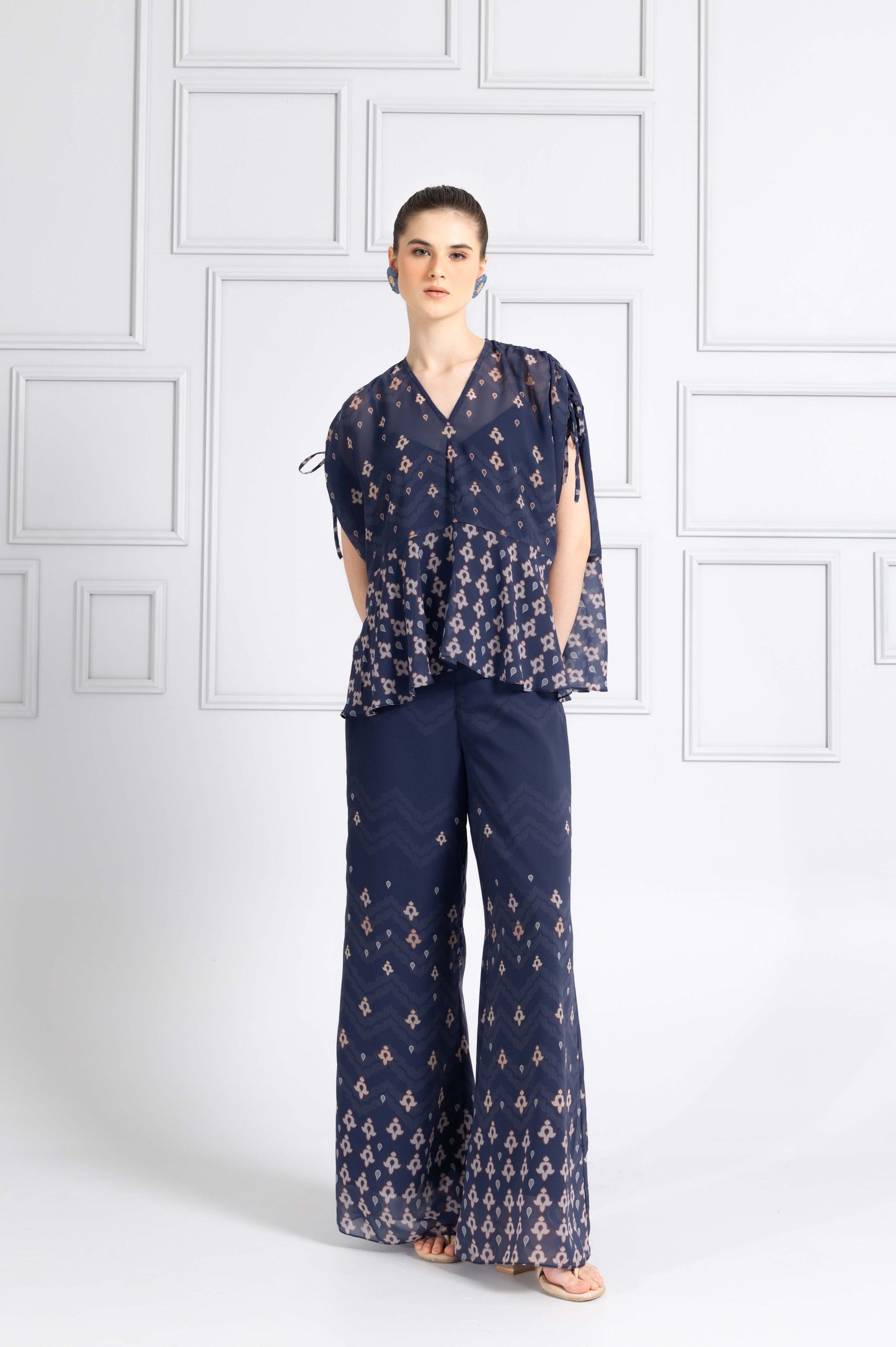 VT 8745 / VT 8746 Danum Chiffon Blouse with Adjustable Shoulders Set