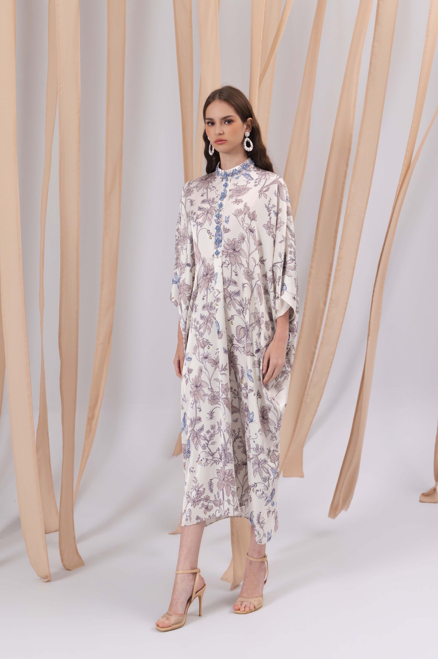 VT 8841-2 Rana Satin Kaftan in Blush