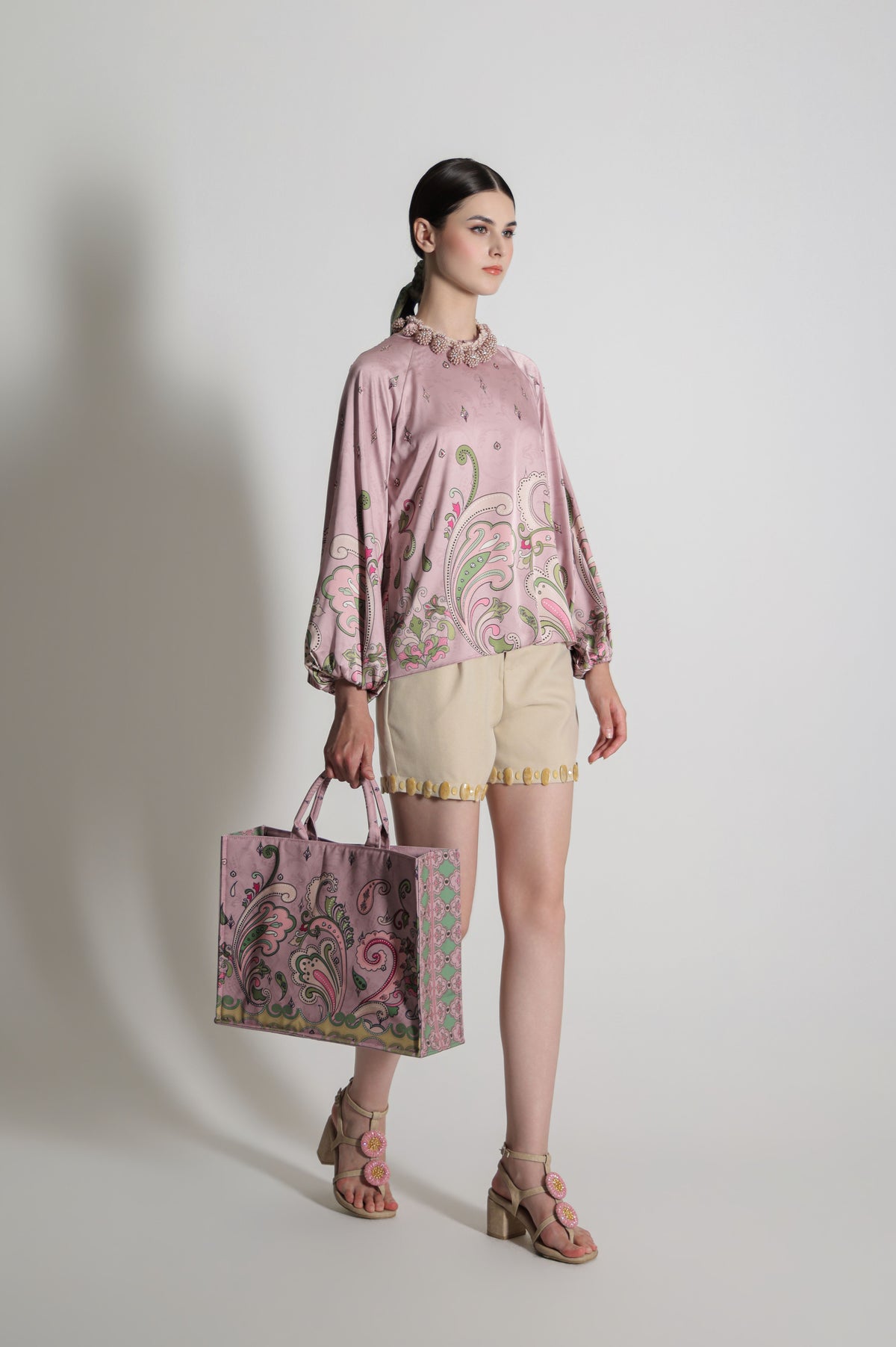 VT 8913-1 Kanya Satin Blouse in Pink