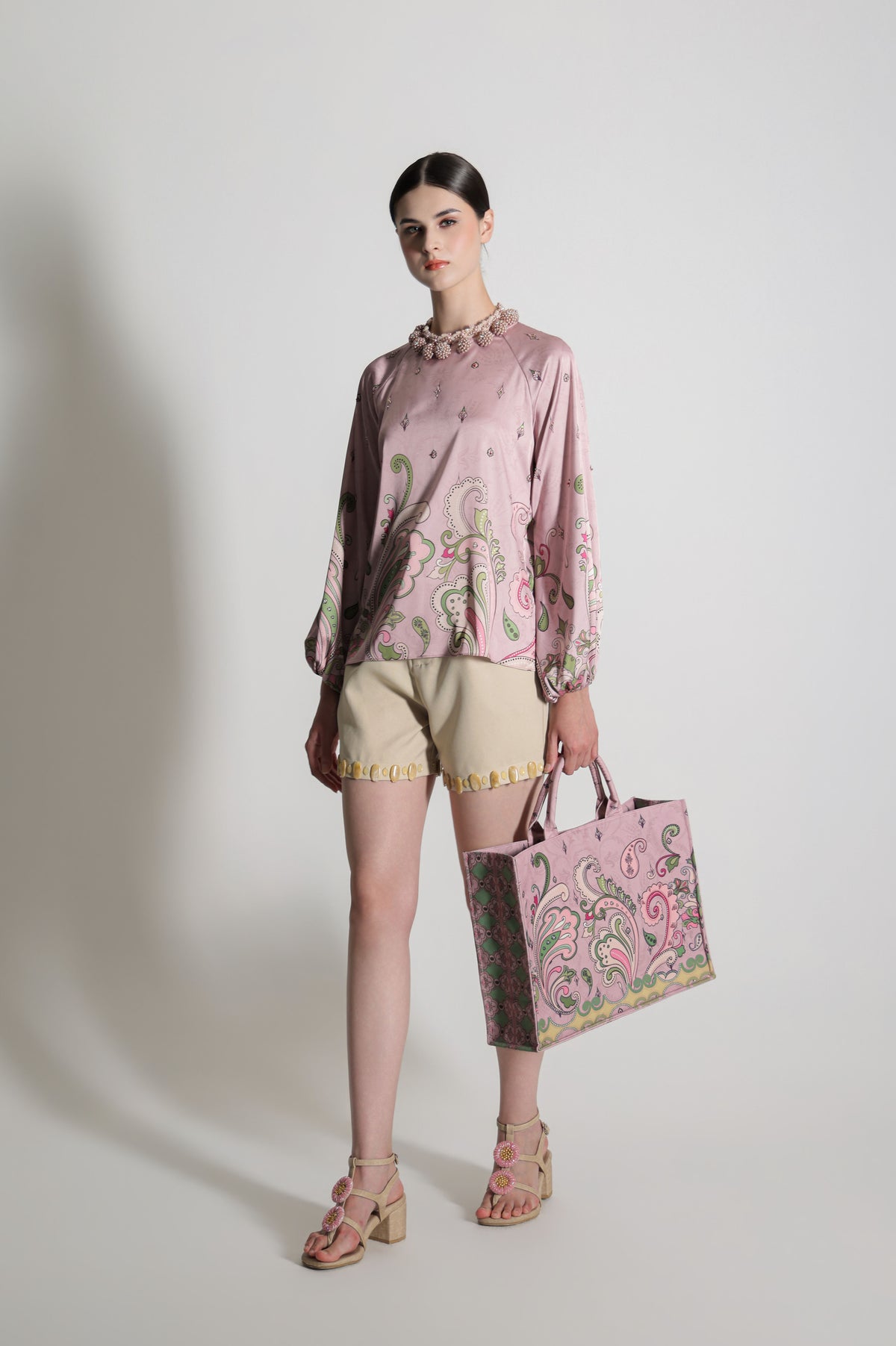 VT 8913-1 Kanya Satin Blouse in Pink