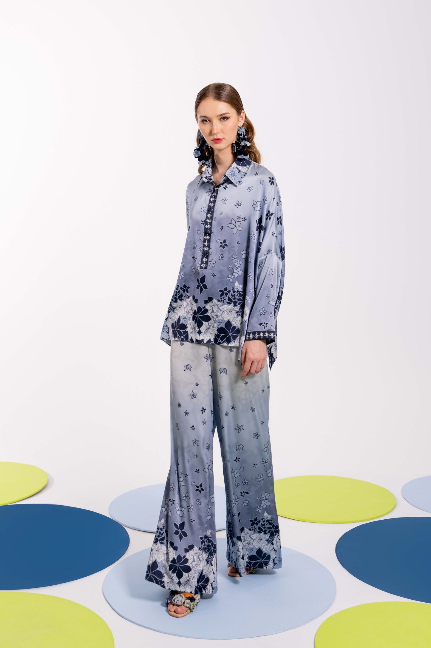 VT 8781 / VT 8776-1 RUNI Oversized Satin Blouse in Navy Set