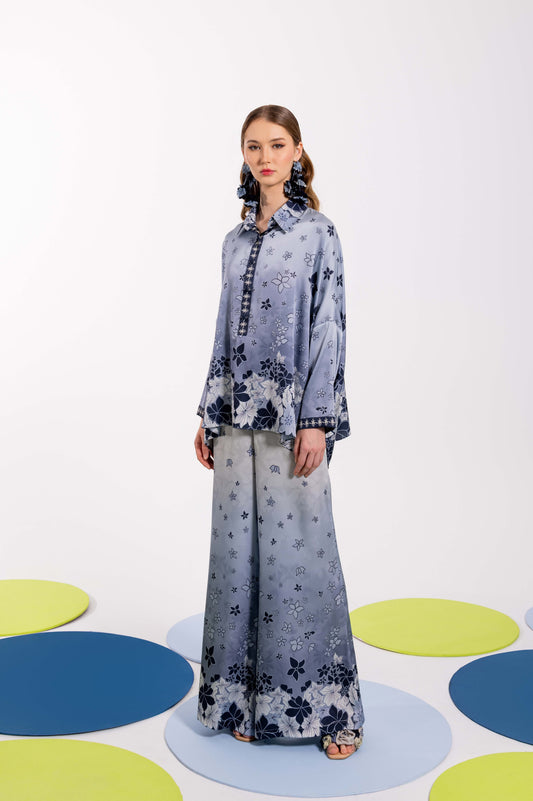 VT 8781 / VT 8776-1 RUNI Oversized Satin Blouse in Navy Set