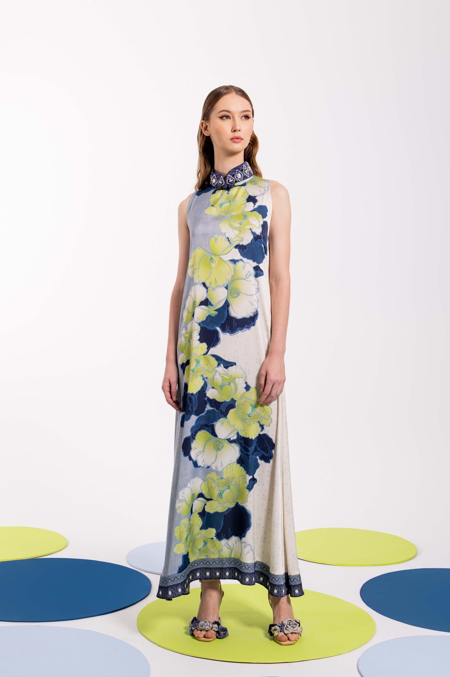 VT 8798 WUNGA Satin Halter Ankle-dress