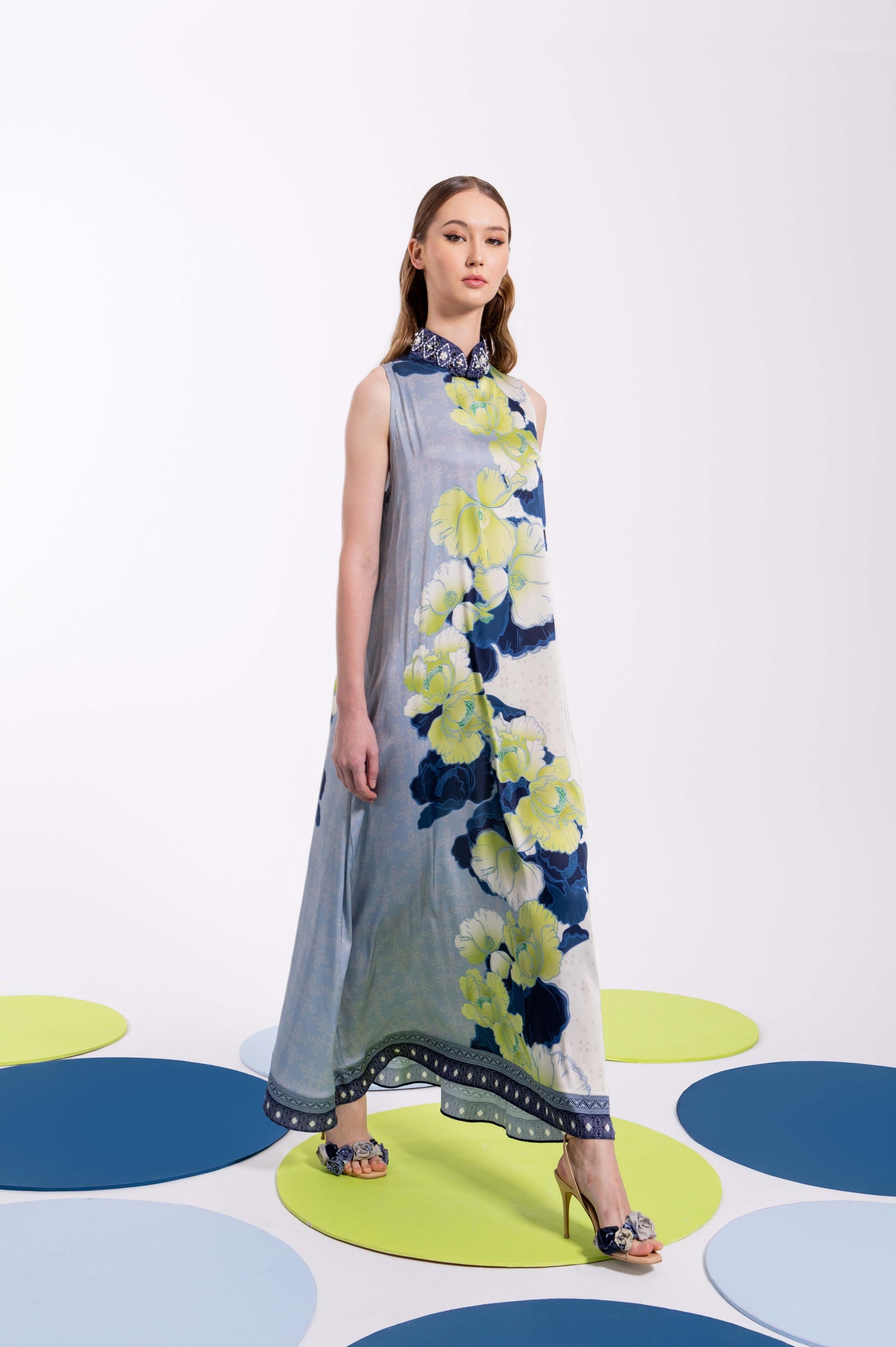 VT 8798 WUNGA Satin Halter Ankle-dress