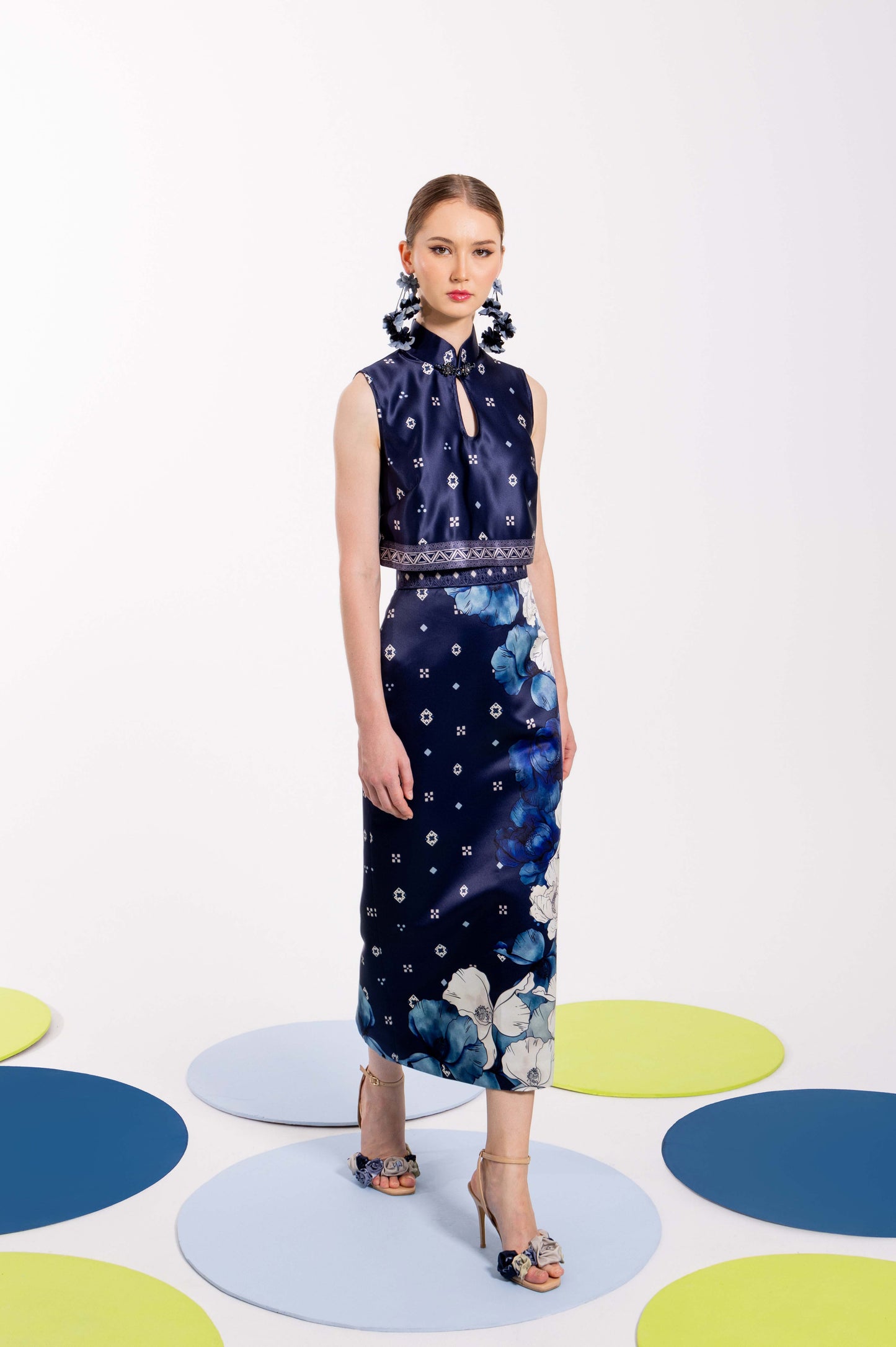 VT 8777 / VT 8778 WUNGA Duchess Croptop in Navy Set