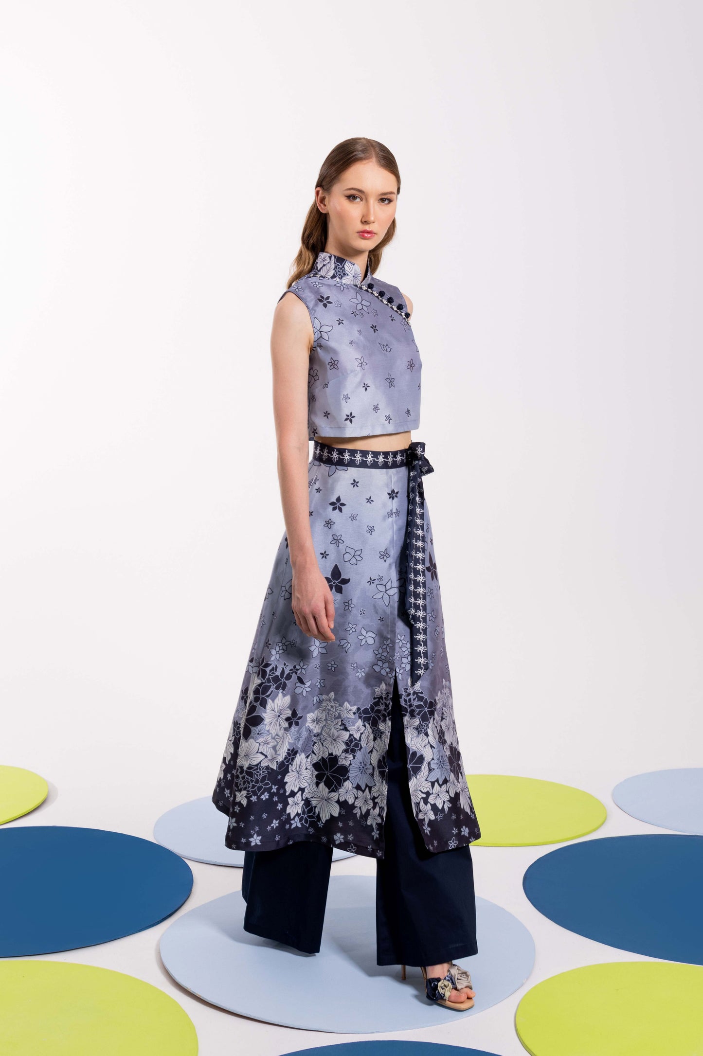 VT 8783 / VT 8784 RUNI Shantung Croptop in Navy Set