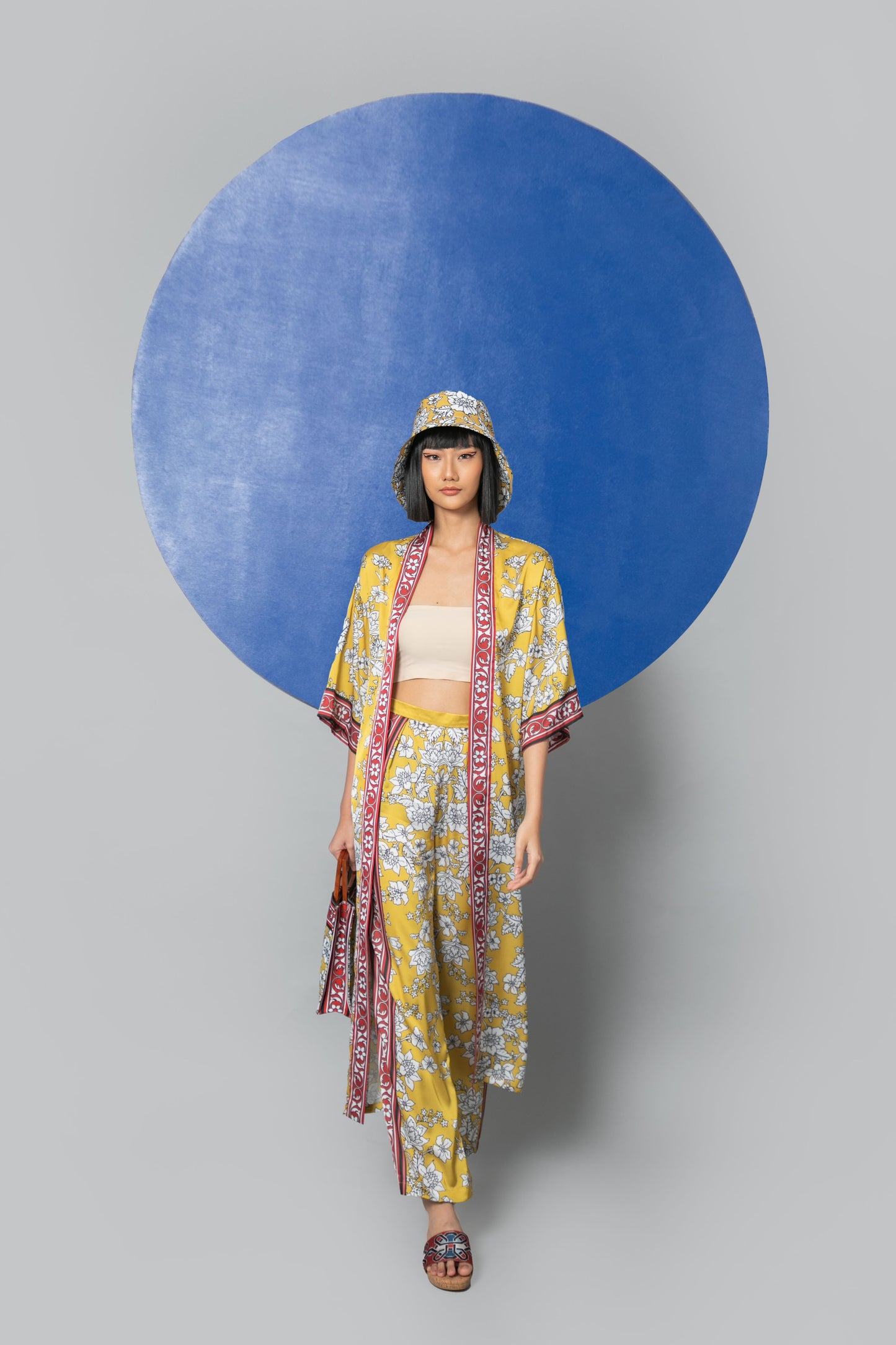 VT 8441 BAO SATIN KIMONO IN YELLOW